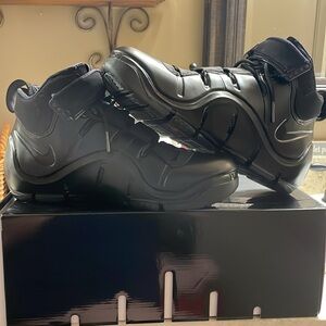 Nike Zoom LeBron IV Anthracite-Black size 9.5 EUR 43 condition 10 out of 10